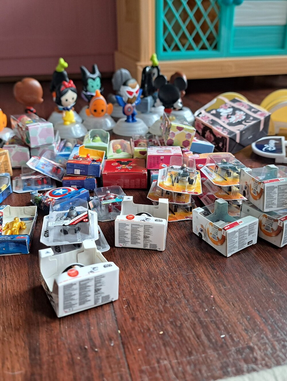 Assorted Kids Toy Figures Collection - Multicolor - Picture 2 of 8